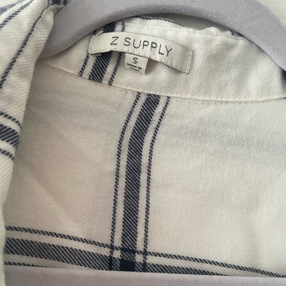 Z Supply Ivory and Navy Checkered Top